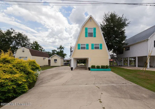 Single family home for sale at 6085 Apache Dr, Kiln, MS 39556 | MLS# 4161531