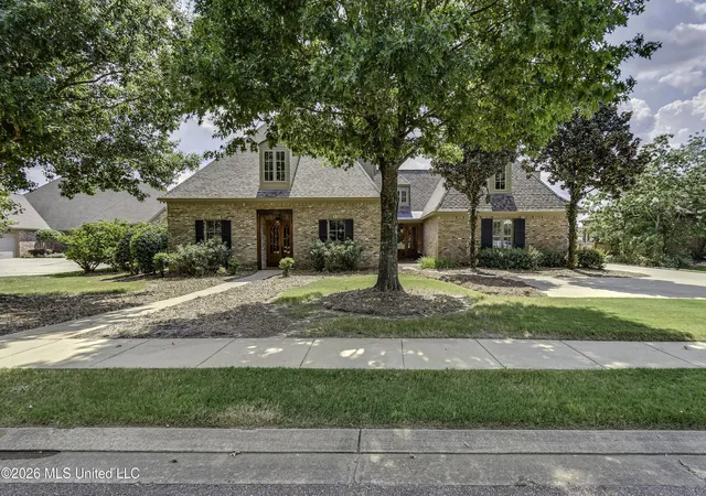 Photo 2 of Single family home for sale at 145 Cedar Woods Cvs, Madison, MS 39110 | MLS# 4161908 | Listing updated on 2026-09-09