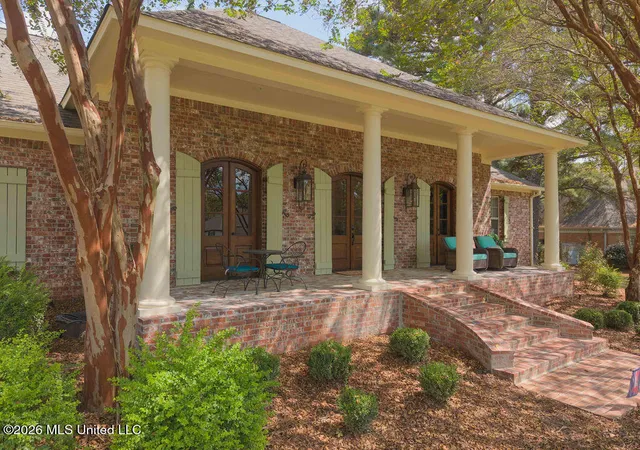 Photo 1 of Single family home for sale at 255 Forest Lake Dr, Madison, MS 39110 | MLS# 4162297 | Listing updated on 2026-09-13