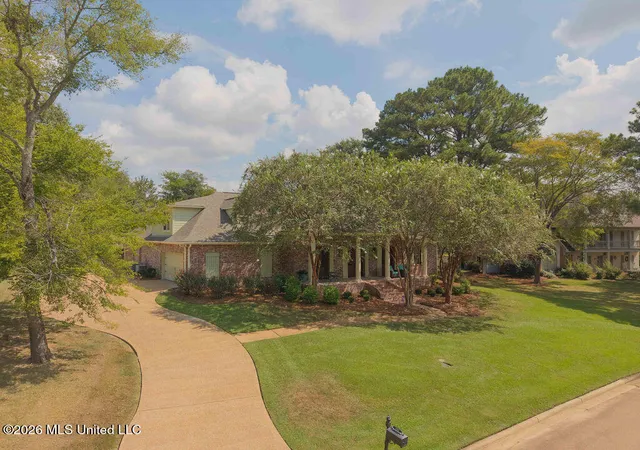 Photo 3 of Single family home for sale at 255 Forest Lake Dr, Madison, MS 39110 | MLS# 4162297 | Listing updated on 2026-09-13