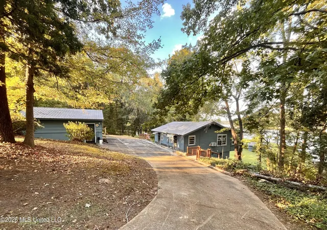 Photo 3 of Single family home for sale at 318 Lake Shore Dr, Ashland, MS 38603 | MLS# 4161583 | Listing updated on 2026-09-21