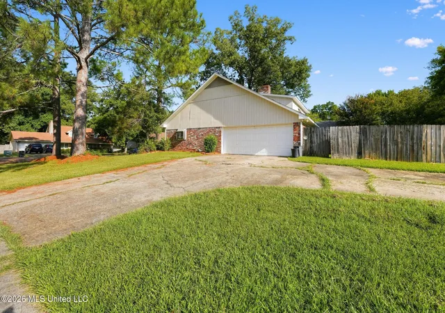 Photo 2 of Single family home for sale at 1411 Rosemont Dr, Clinton, MS 39056 | MLS# 4161797 | Listing updated on 2026-09-08