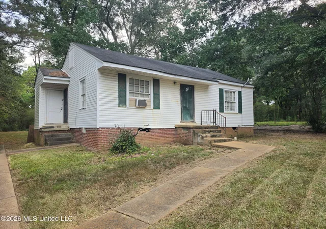 Photo 1 of Single family home for sale at 959 Combs St, Jackson, MS 39204 | MLS# 4161562 | Listing updated on 2026-09-15
