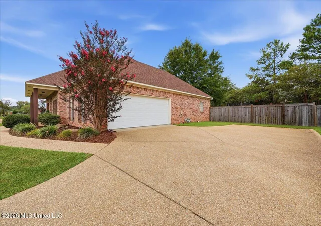 Photo 40 of Sale Pending at 313 Hunters Ridge Dr, Clinton, MS 39056 | MLS# 4161587 | Listing updated on 2026-09-07