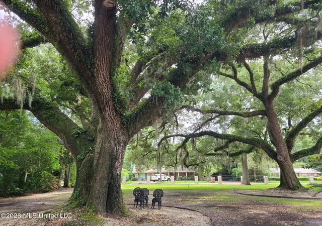 Photo 29 of Sale Pending at 2330 N Country Clb Ln, Biloxi, MS 39532 | MLS# 4161584 | Listing updated on 2026-10-15