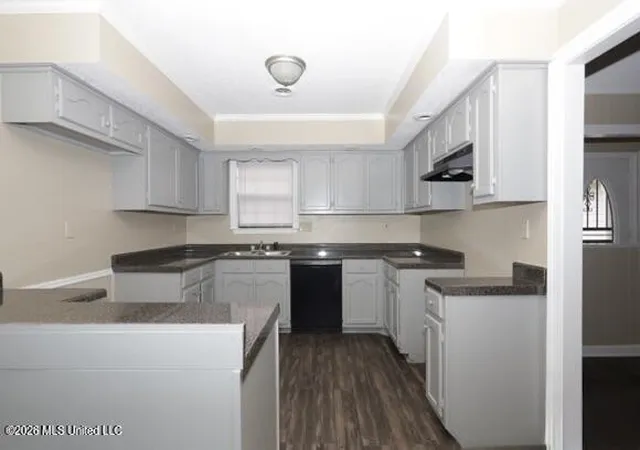 Photo 3 of Single family home for sale at 7347 Greenbrook Pkwy, Southaven, MS 38671 | MLS# 4161597 | Listing updated on 2026-09-06