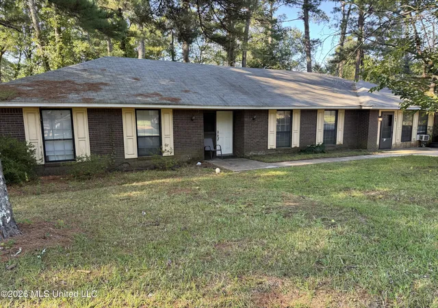 Photo 2 of Single family home for sale at 1309 Canterbury, Jackson, MS 39212 | MLS# 4161955 | Listing updated on 2026-09-10