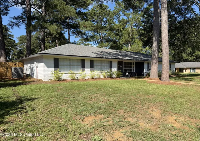 Photo 2 of Single family home for sale at 33 Pebble Hl Dr, Brandon, MS 39042 | MLS# 4161619 | Listing updated on 2026-09-05