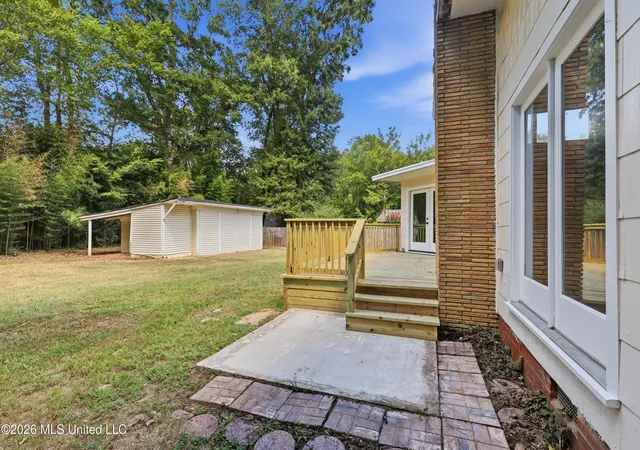 Photo 3 of Single family home for sale at 728 Colonial Cir, Jackson, MS 39211 | MLS# 4161617 | Listing updated on 2026-09-18