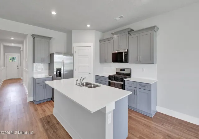 Photo 3 of Sale Pending at 8377 Bankhead Dr, Olive Branch, MS 38654 | MLS# 4161631 | Listing updated on 2026-09-21