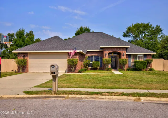 Photo 1 of Single family home for sale at 160 Saltmeadow Cir, Ocean Springs, MS 39564 | MLS# 4161644 | Listing updated on 2026-09-11