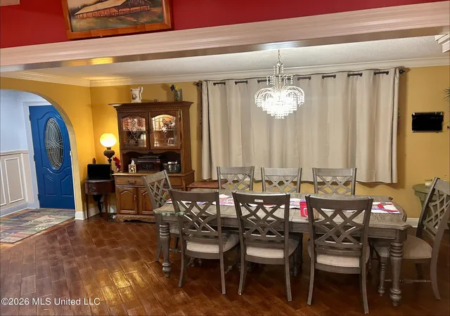 Photo 4 of Single family home for sale at 915 Grant Ave, Pascagoula, MS 39567 | MLS# 4161712 | Listing updated on 2026-09-13
