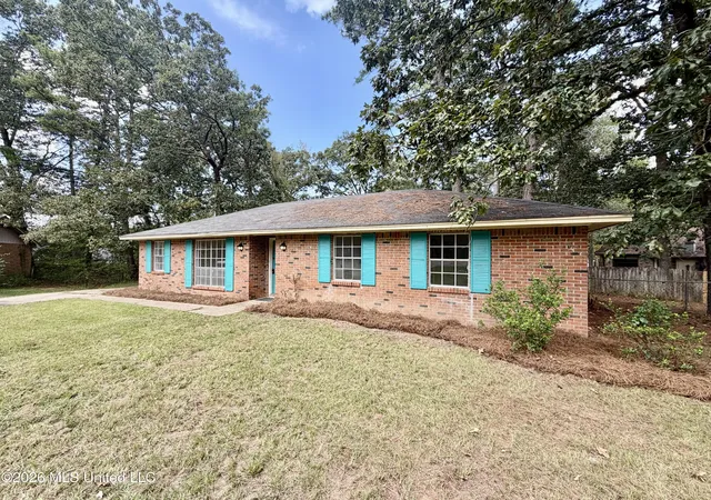 Photo 3 of Sale Pending at 106 Cumberland Ct, Brandon, MS 39047 | MLS# 4161872 | Listing updated on 2026-10-08
