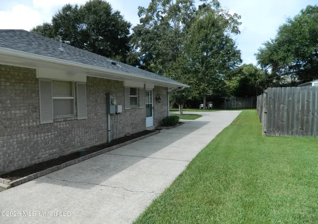 Photo 2 of Sale Pending at 7929 Hilo Way, Diamondhead, MS 39525 | MLS# 4164310 | Listing updated on 2026-10-15