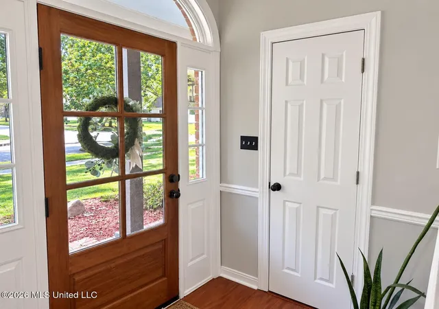 Photo 4 of Sale Pending at 806 Lindberg Ave, Natchez, MS 39120 | MLS# 4161775 | Listing updated on 2026-10-19