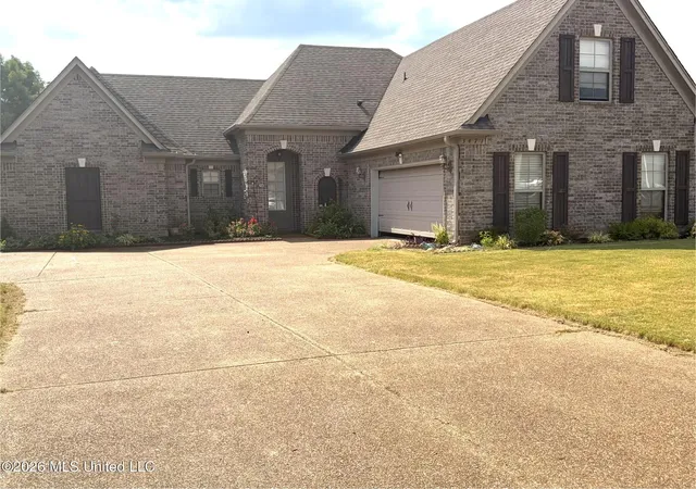 Photo 2 of Single family home for sale at 3471 Enclave Dr, Southaven, MS 38672 | MLS# 4161677 | Listing updated on 2026-09-16