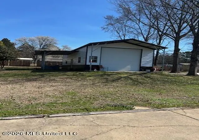 Photo 1 of Manufactured home for sale at 16 2nd Street, Byhalia, MS 38611 | MLS# 4161693 | Listing updated on 2026-09-07