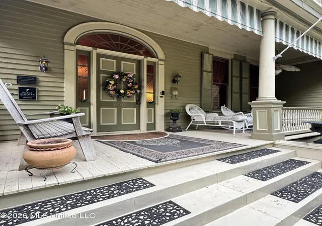 Photo 3 of Single family home for sale at 709 N Union St, Natchez, MS 39120 | MLS# 4162127 | Listing updated on 2026-09-11