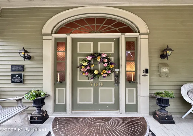 Photo 4 of Single family home for sale at 709 N Union St, Natchez, MS 39120 | MLS# 4162127 | Listing updated on 2026-09-11