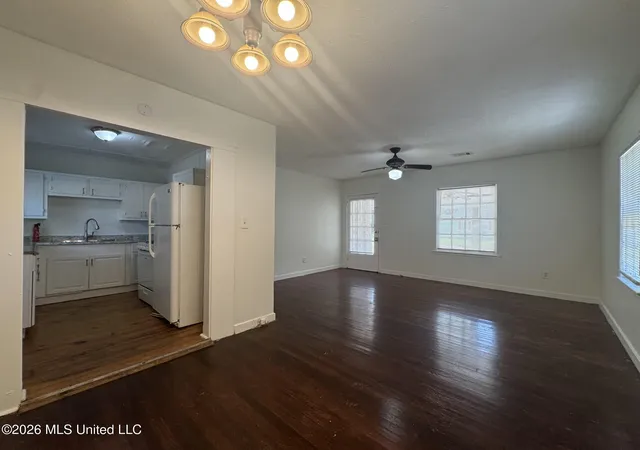 Photo 4 of Single family home for sale at 232 Mitchell Ave, Jackson, MS 39216 | MLS# 4161759 | Listing updated on 2026-09-10