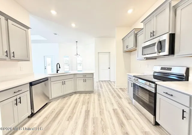 Photo 2 of Single family home for sale at 9508 Falconry Ln, Vancleave, MS 39565 | MLS# 4161787 | Listing updated on 2026-09-17