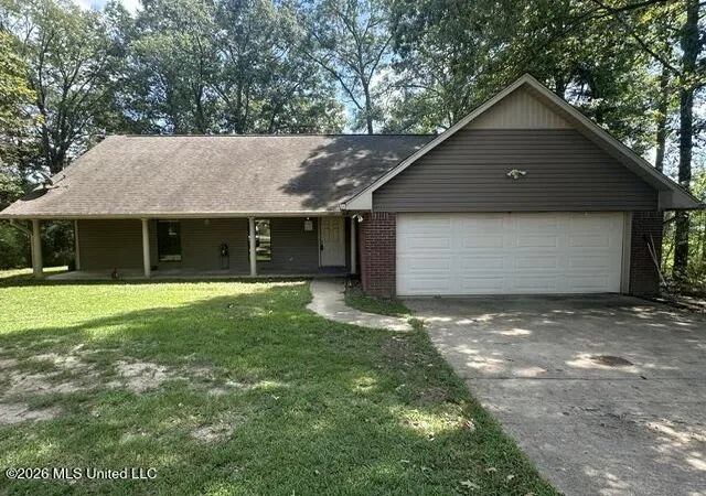 Photo 1 of Single family home for sale at 2167 Cleary Rd, Florence, MS 39073 | MLS# 4161720 | Listing updated on 2026-09-07