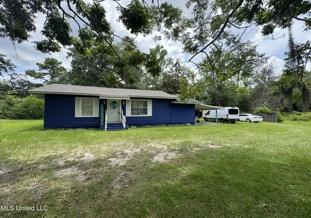 Photo 3 of Single family home for sale at 5418 Elder St, Moss Point, MS 39563 | MLS# 4161825 | Listing updated on 2026-09-09