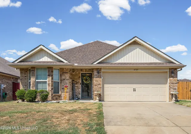 Photo 1 of Single family home for sale at 8709 Arendale Dr, Southaven, MS 38671 | MLS# 4161796 | Listing updated on 2026-09-19