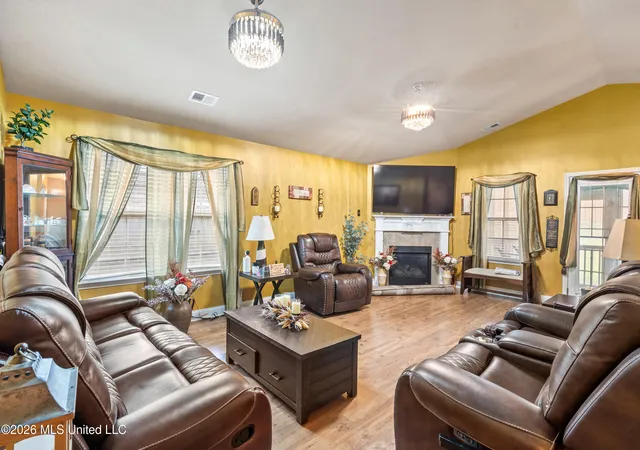Photo 3 of Single family home for sale at 8709 Arendale Dr, Southaven, MS 38671 | MLS# 4161796 | Listing updated on 2026-09-19