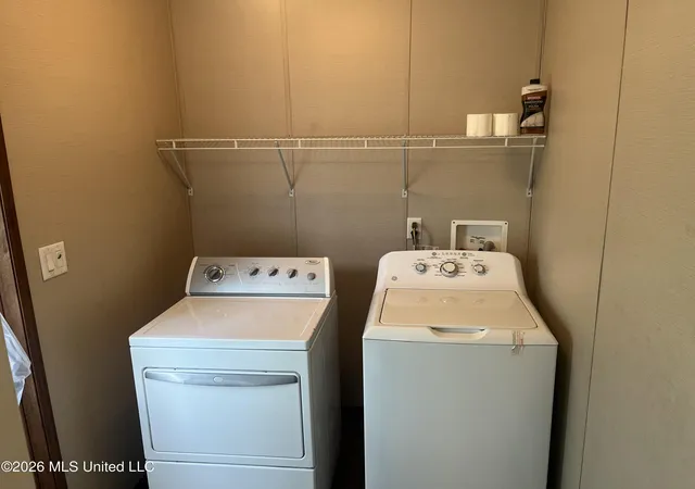 Photo 14 of Single family home for sale at 106 East St, Edwards, MS 39066 | MLS# 4161765 | Listing updated on 2026-09-11
