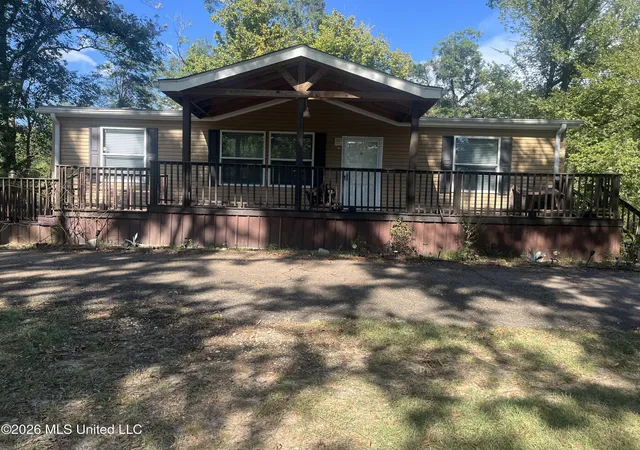 Photo 1 of Single family home for sale at 106 East St, Edwards, MS 39066 | MLS# 4161765 | Listing updated on 2026-09-11