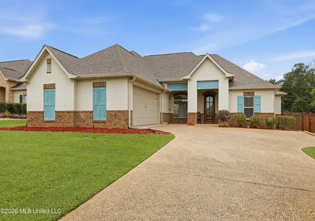 Photo 1 of Single family home for sale at 403 W Cowan Crk Cvs, Brandon, MS 39047 | MLS# 4161820 | Listing updated on 2026-09-08