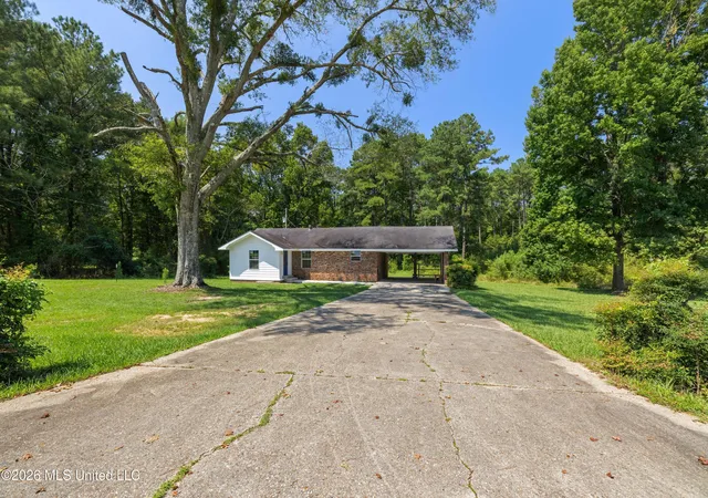 Photo 2 of Single family home for sale at 1771 Old Hwy 35 N, Columbia, MS 39429 | MLS# 4161770 | Listing updated on 2026-09-08