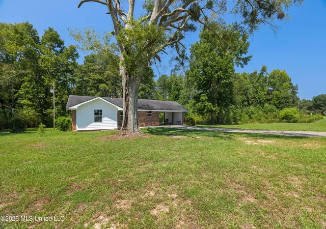 Photo 3 of Single family home for sale at 1771 Old Hwy 35 N, Columbia, MS 39429 | MLS# 4161770 | Listing updated on 2026-09-08
