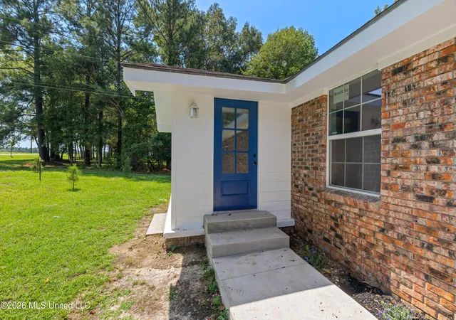 Photo 4 of Single family home for sale at 1771 Old Hwy 35 N, Columbia, MS 39429 | MLS# 4161770 | Listing updated on 2026-09-08