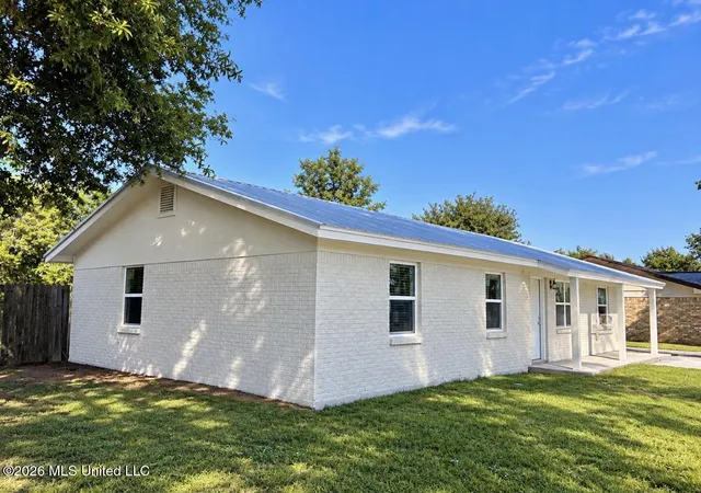 Photo 8 of Single family home for sale at 204 Perry Dr, Lyon, MS 38645 | MLS# 4161795 | Listing updated on 2026-09-12