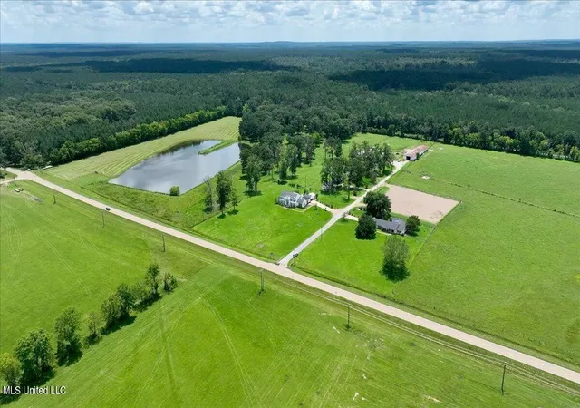 Photo 2 of Single family home for sale at 1951 E 3rd Street, Forest, MS 39074 | MLS# 4161791 | Listing updated on 2026-09-30