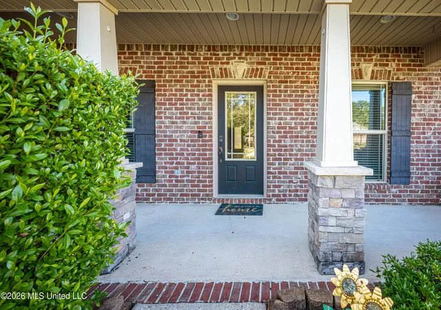Photo 4 of Single family home for sale at 1019 Cardinal Cvs, Ocean Springs, MS 39564 | MLS# 4161844 | Listing updated on 2026-09-09