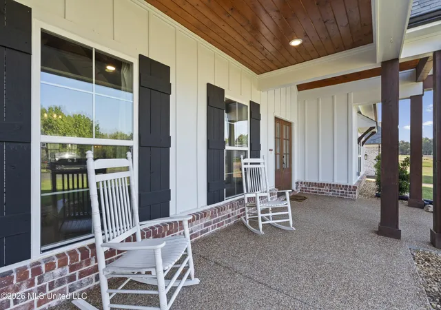 Photo 3 of Single family home for sale at 3256 Grayson Crk Dr, Southaven, MS 38672 | MLS# 4161793 | Listing updated on 2026-09-17