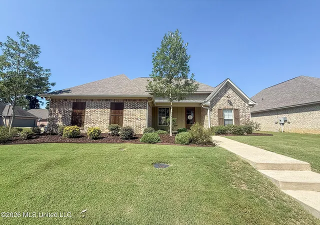 Photo 2 of Single family home for sale at 143 Magnolia Pl Cir, Brandon, MS 39047 | MLS# 4161810 | Listing updated on 2026-09-09