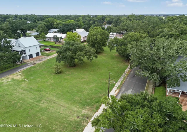Photo 1 of Sale Pending at 129 Saint Charles Ave, Biloxi, MS 39530 | MLS# 4162268 | Listing updated on 2026-09-16