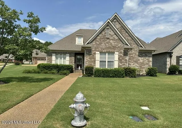 Photo 2 of Single family home for sale at 5914 W Foxdale Loop, Southaven, MS 38672 | MLS# 4161828 | Listing updated on 2026-09-09