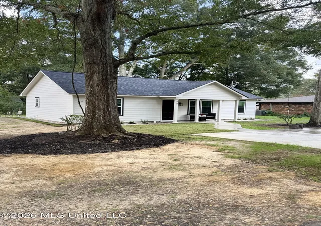 Photo 2 of Single family home for sale at 905 8th Street, Mc Comb, MS 39648 | MLS# 4161831 | Listing updated on 2026-09-11