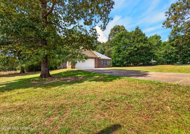 Photo 4 of Sale Pending at 1914 Woodland Dr, Wiggins, MS 39577 | MLS# 4161838 | Listing updated on 2026-09-15
