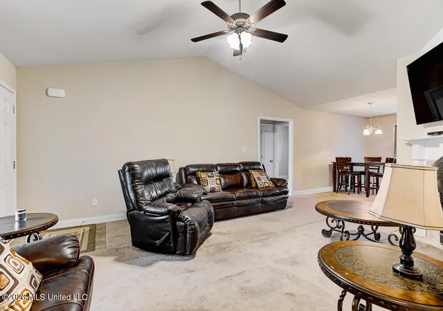 Photo 4 of Single family home for sale at 8710 Kimberly Dawn Dr, Southaven, MS 38671 | MLS# 4162117 | Listing updated on 2026-09-11