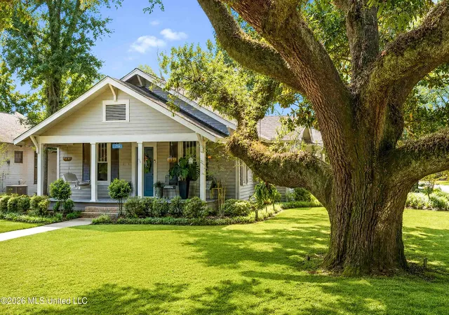 Photo 3 of Sale Pending at 714 Camp St, Hattiesburg, MS 39401 | MLS# 4162326 | Listing updated on 2026-09-14