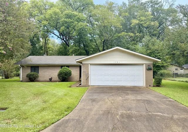 Photo 2 of Single family home for sale at 1931 Loyd Cir, Pearl, MS 39208 | MLS# 4161906 | Listing updated on 2026-09-10