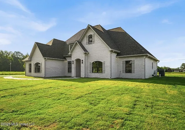 Photo 3 of Sale Pending at 50008 Shady Meadows Dr, Amory, MS 38821 | MLS# 4162035 | Listing updated on 2026-09-21
