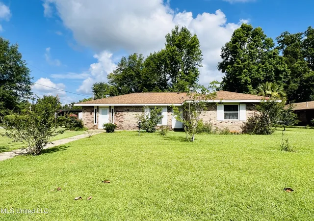 Photo 2 of Single family home for sale at 11403 Oakleigh Blvd, Gulfport, MS 39503 | MLS# 4161858 | Listing updated on 2026-09-11