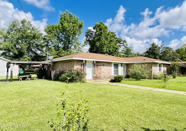 Photo 3 of Single family home for sale at 11403 Oakleigh Blvd, Gulfport, MS 39503 | MLS# 4161858 | Listing updated on 2026-09-11